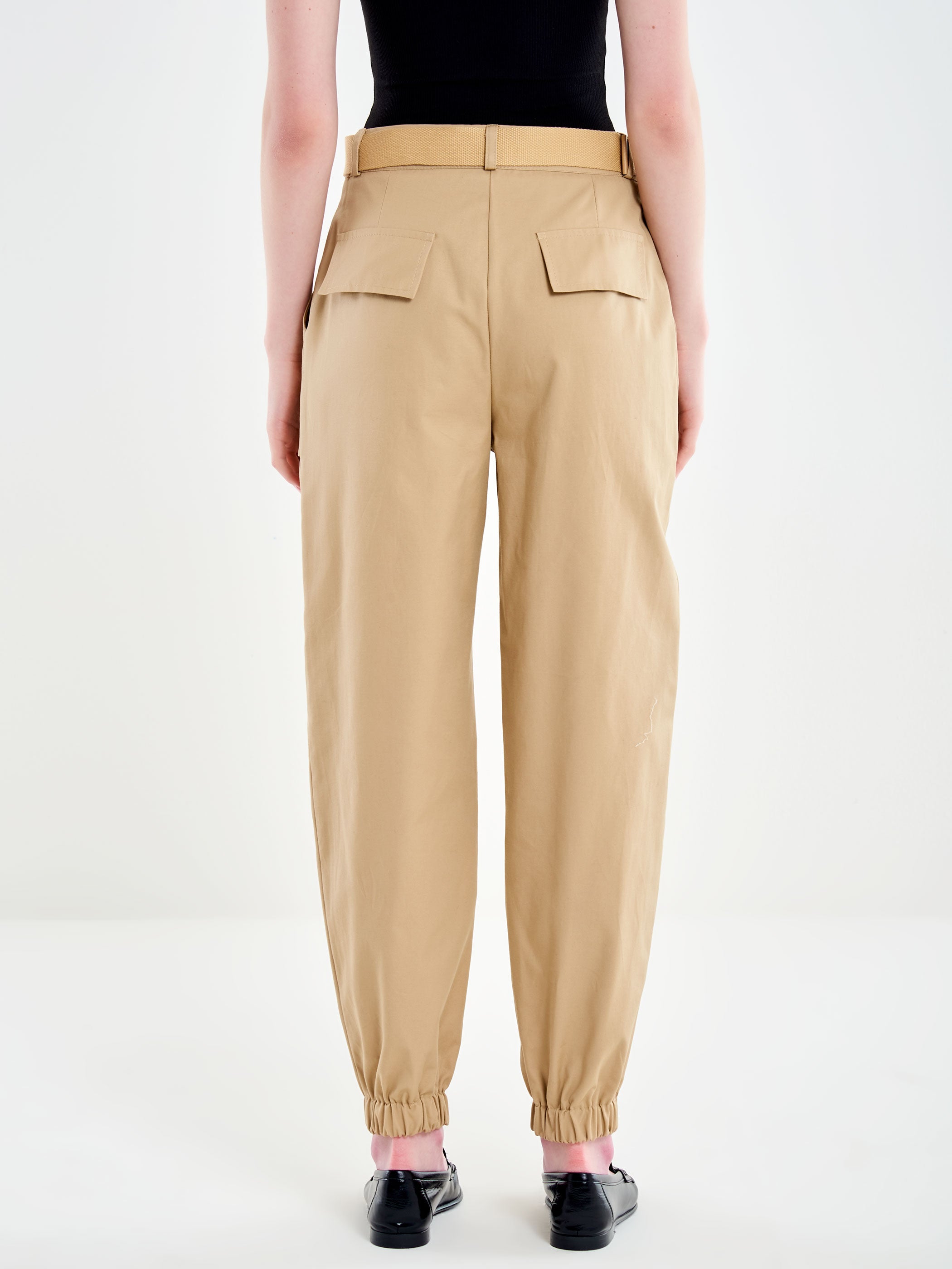 Pantaloni con Tascone a Soffietto