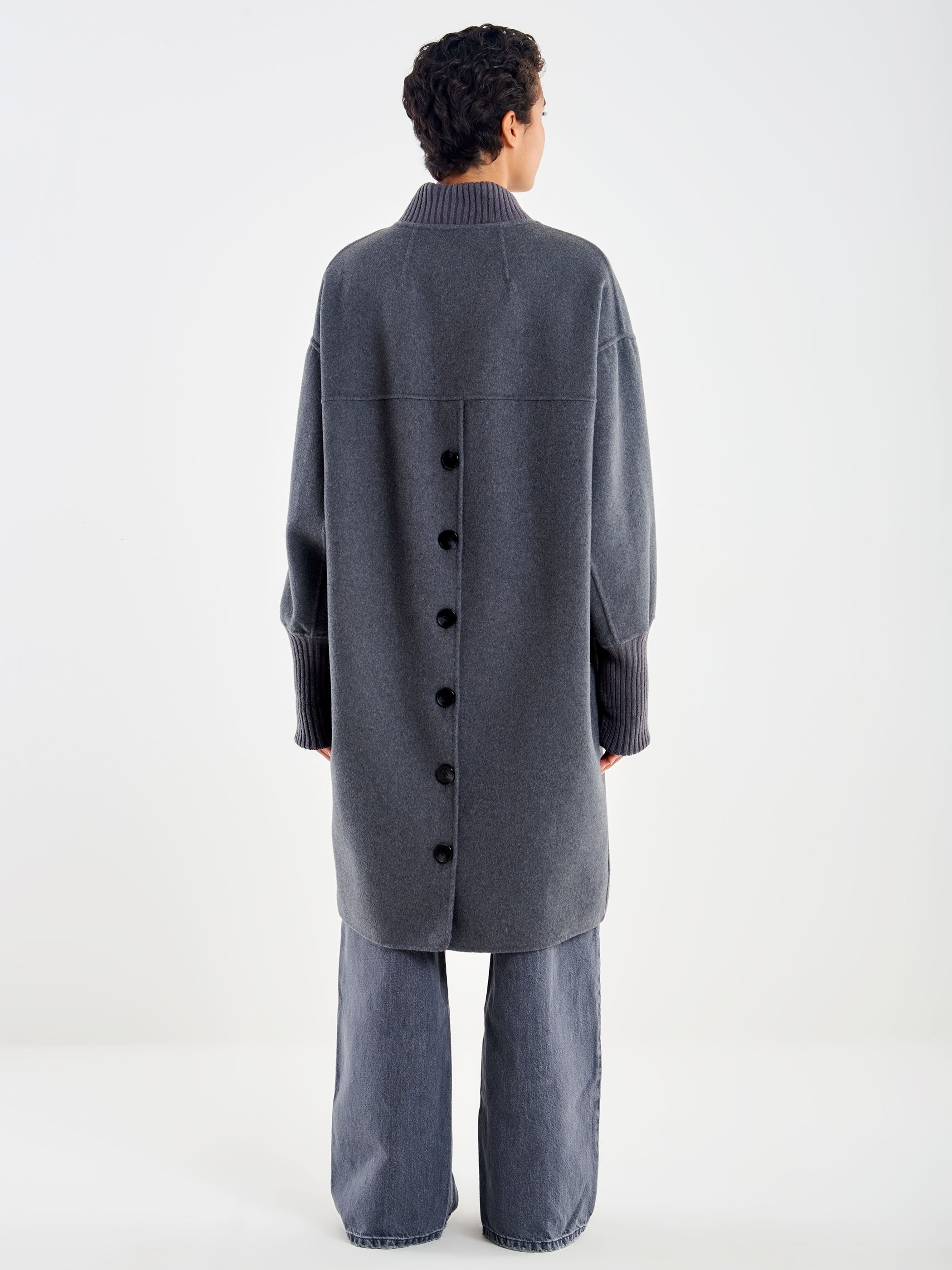 Cappotto Over Bottoni sul Retro
