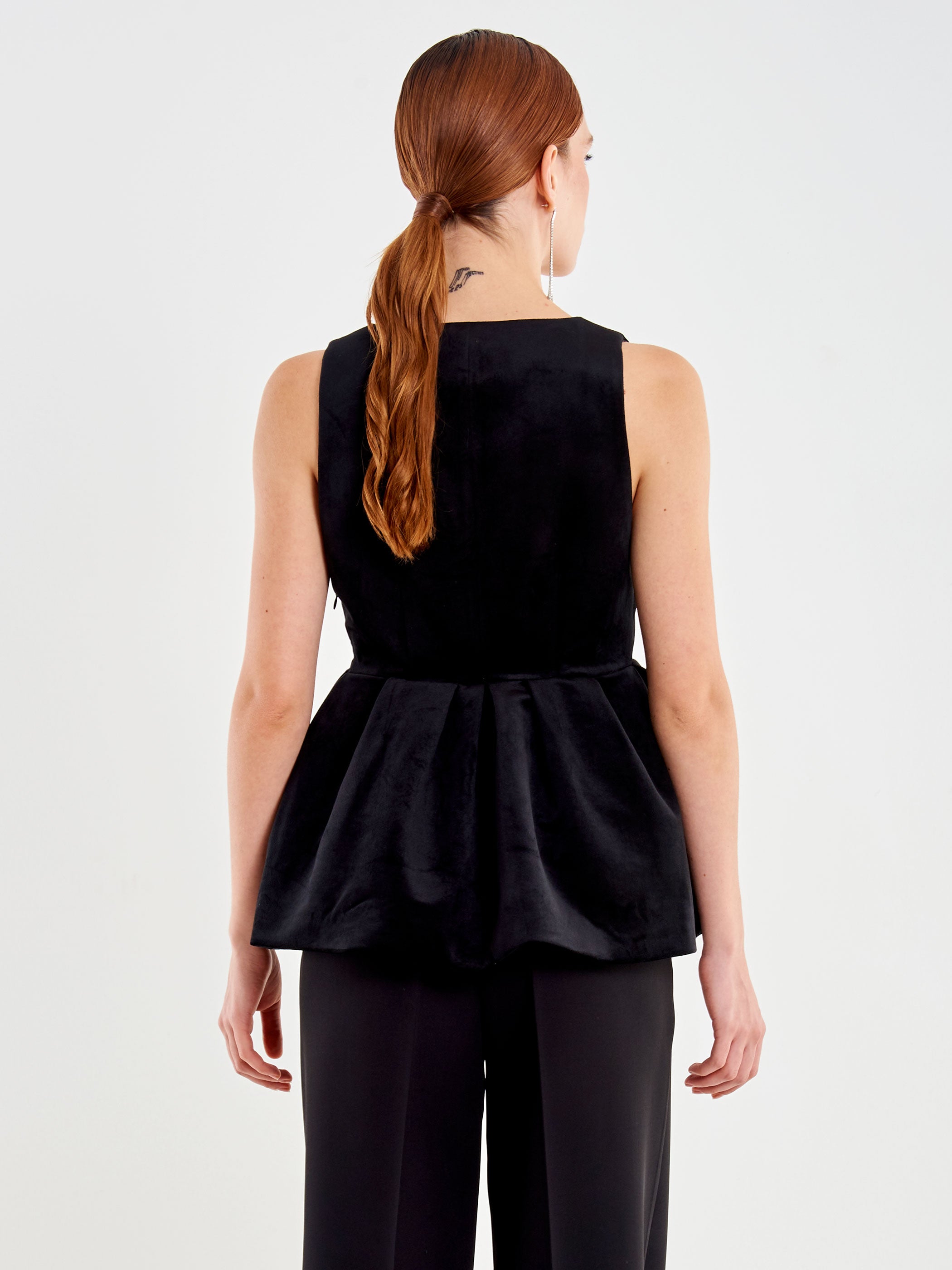 Top in Velluto con Balza sul Fondo