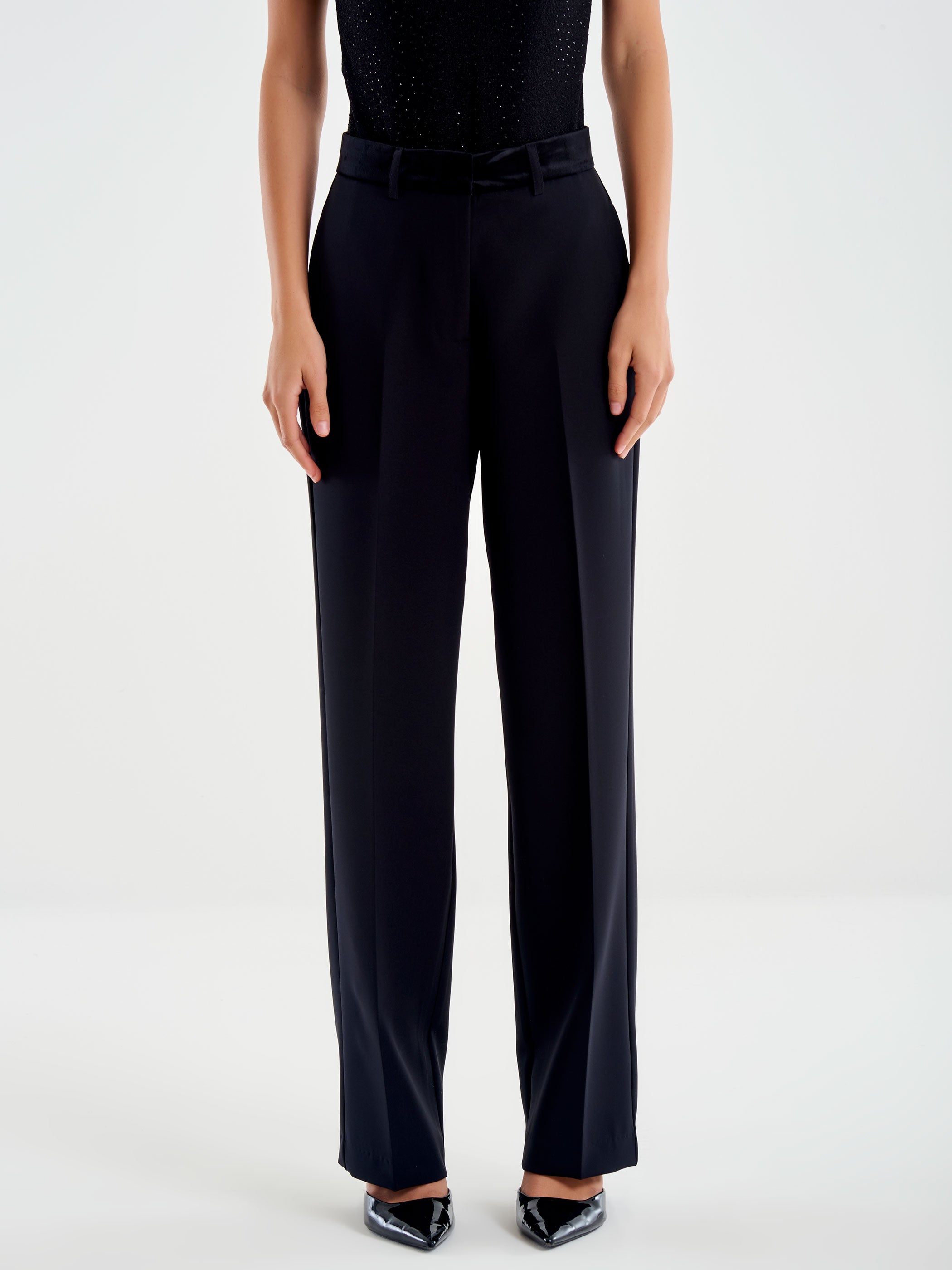 Trousers Velvet Details